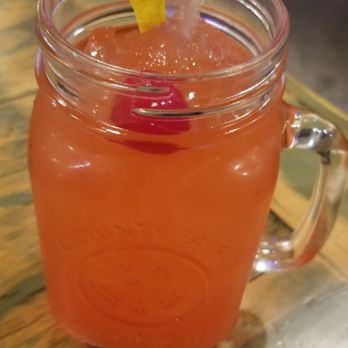 Mad Cow Grill - HH Cocktail - Thirsty Cow Rum Punch (yum) - American Near Me - Laurel, Maryland