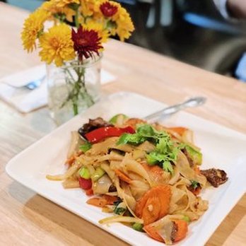 Ari's Thai Eatery - Thai Near Me - Azusa, California Ari's Thai Eatery - Thai Near Me - Azusa, California
