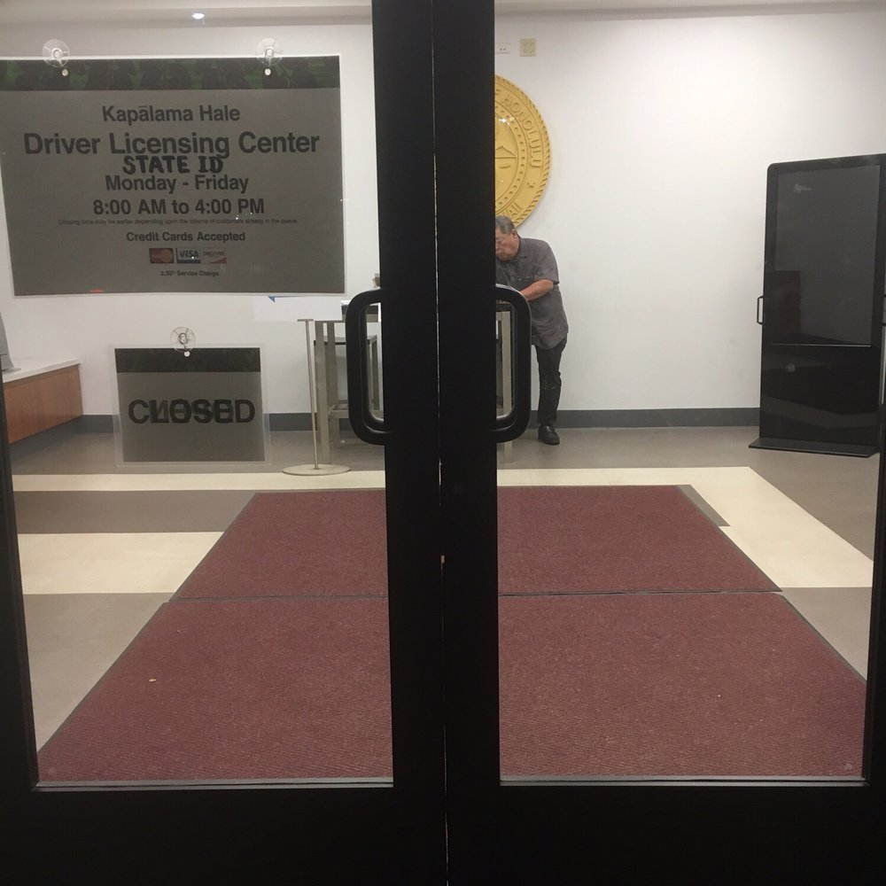 Satellite City Hall - Here since 5:30! Doors open @8am for walk in appointments (:  Some came around 3 - Departments of Motor Vehicles Near Me - Honolulu, Hawaii