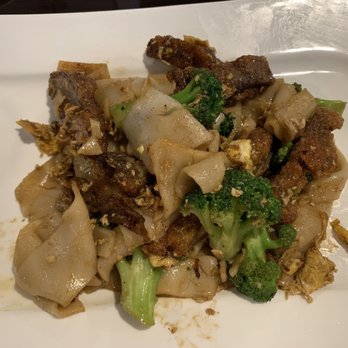 Silk Thai Restaurant - Pad See Ew with Crispy Duck - Thai Near Me - Charlottesville, Virginia Silk Thai Restaurant - Pad See Ew with Crispy Duck - Thai Near Me - Charlottesville, Virginia