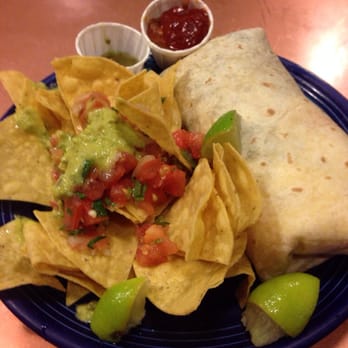 Dos Coyotes Border Cafe - It's all about the salsa at Dos - Mexican Near Me - Sacramento, California