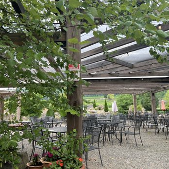 Alba Vineyard - Wineries Near Me - Milford, New Jersey