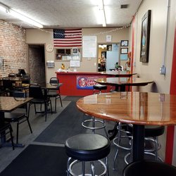 Redbone's - Looking toward the front counter from the front door