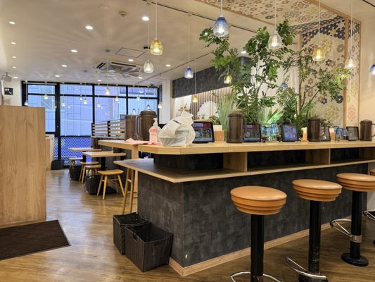 Yamashita Honki Udon - Shibuya Namikibashi by null