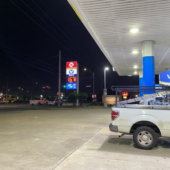 Circle K - Marquee showing 1.67 - Gas Stations Near Me - Houston, Texas Circle K - Marquee showing 1.67 - Gas Stations Near Me - Houston, Texas