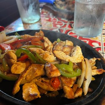 La Cocina Mexican Restaurant - Delicious chicken fajitas - Mexican Near Me - St. Augustine, Florida