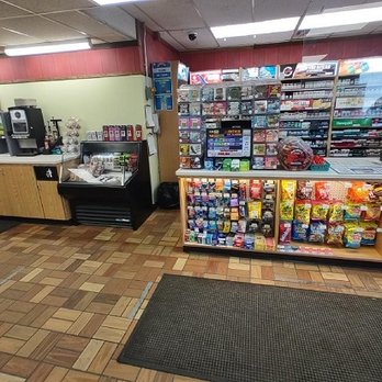 Big Apple Store - Convenience Stores Near Me - Fairfield, Maine