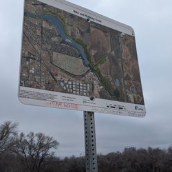 Dunbar Historical Lake Park - Park Boundaries and Trail Map