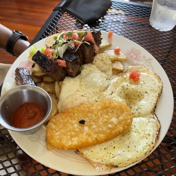 Dolche Salao - Steak and eggs (side of hash browns) - Breakfast & Brunch Near Me - Yauco, Puerto Rico