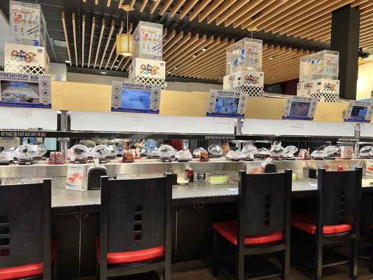 Kura Revolving Sushi Bar by null