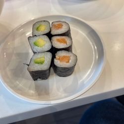 Yo Sushi - Mixed Maki