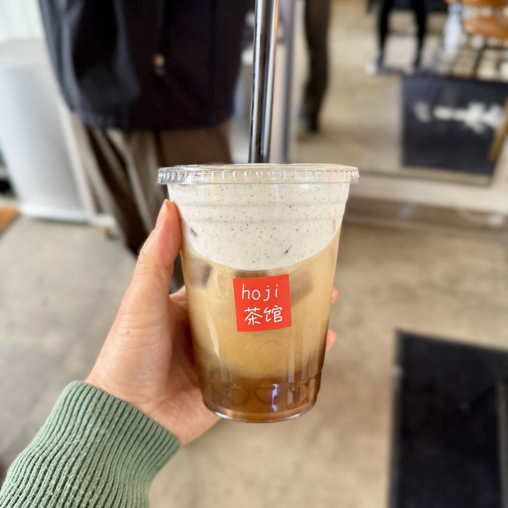 Hoji - Hojicha tea with black sesame salted cream - Bubble Tea Near Me - Redlands, California Hoji - Hojicha tea with black sesame salted cream - Bubble Tea Near Me - Redlands, California