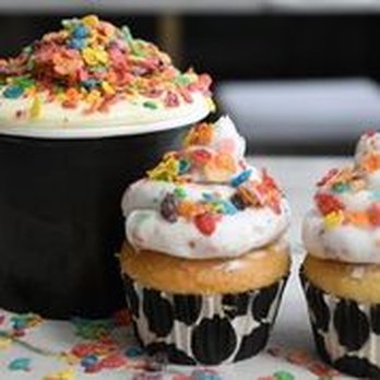 The Puddin Palace - Fruity Pebbles Puddin and Cupcakes - Bakeries Near Me - Oaklyn, New Jersey
