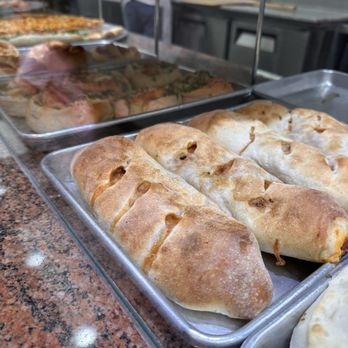 Luigi's Pizzeria - Chicken rolls - Pizza Near Me - Brooklyn, New York Luigi's Pizzeria - Chicken rolls - Pizza Near Me - Brooklyn, New York