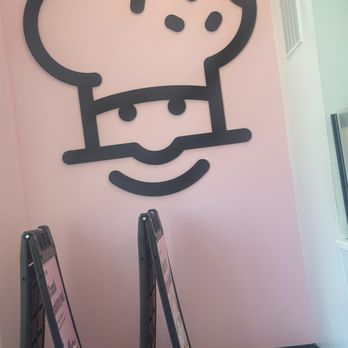 Crumbl - Pensacola - Bakeries Near Me - Pensacola, Florida