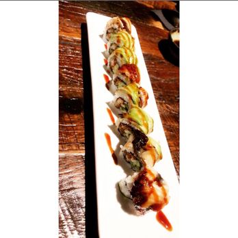 Fúdo - Dragon roll - Asian Fusion Near Me - Chamblee, Georgia