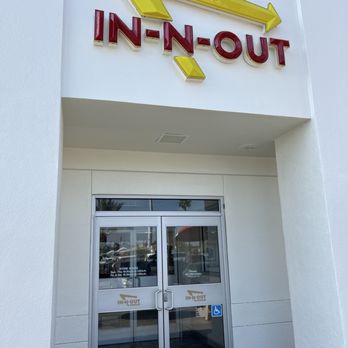 In-N-Out Burger - 1/5/25 FYI. Entrance - Burgers Near Me - Bakersfield, California In-N-Out Burger - 1/5/25 FYI. Entrance - Burgers Near Me - Bakersfield, California