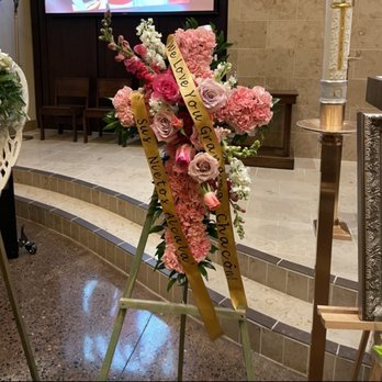 Flowers In Design - The exquisite cross that Kim created for my Grandmother's funeral services. - Florists Near Me - Elk Grove, California Flowers In Design - The exquisite cross that Kim created for my Grandmother's funeral services. - Florists Near Me - Elk Grove, California