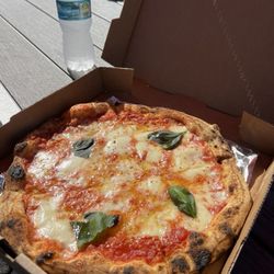 Leopoldo La Verace - Margherita pizza
