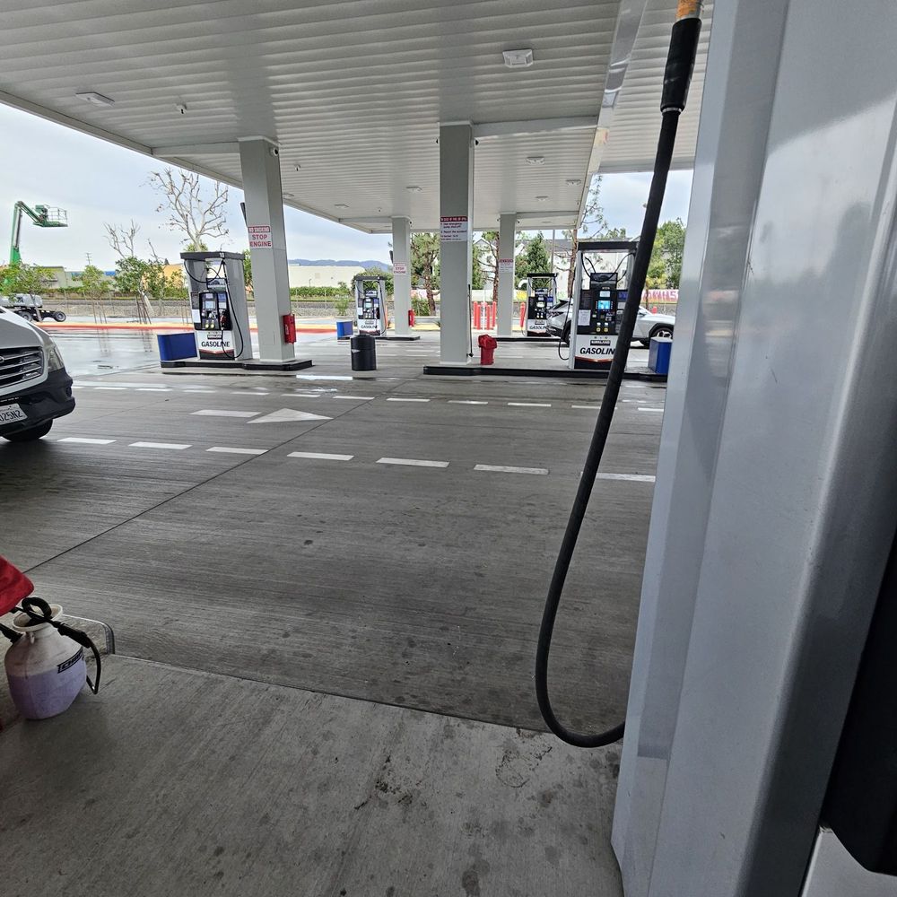 Costco Gasoline - Gas station - Gas Stations Near Me - Northridge, California