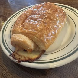 Mozzarella jalapeño croissant