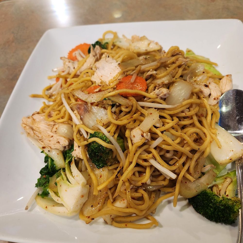 Thai Orchid Garden Restaurant - Chicken chow mein - Thai Near Me - Avondale, Arizona Thai Orchid Garden Restaurant - Chicken chow mein - Thai Near Me - Avondale, Arizona