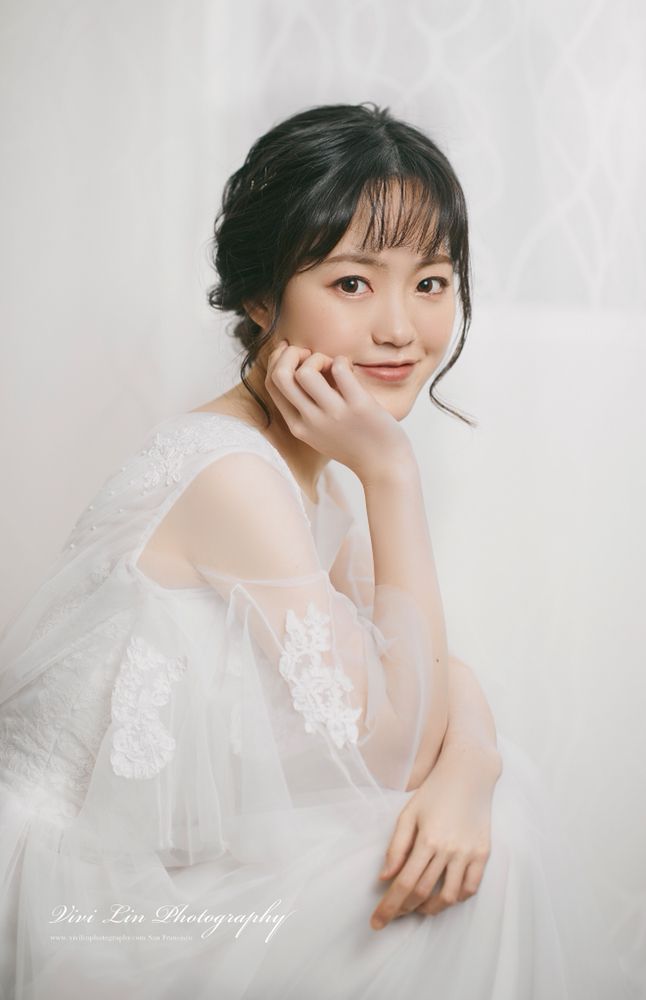 Aplus Makeup Studio Logo