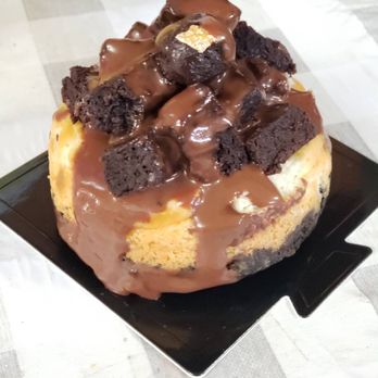 Magic Sweets - Brownie cheesecake - Desserts Near Me - Harahan, Louisiana