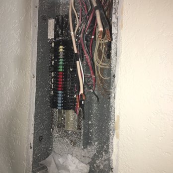 Electrical Services Unlimited - Before - this is the old panel - Electricians Near Me
