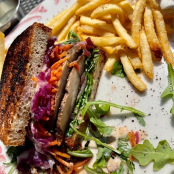 DryHop Brewers - Vegetable Reuben Sandwich - Breweries Near Me - Chicago, Illinois