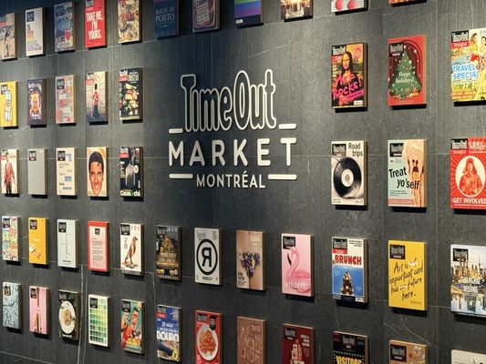 Montreal Eaton Centre by null