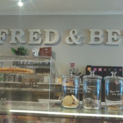 Fred & Bet's - Counter