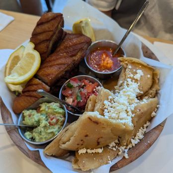 L'Roco Grill - Salvadoran Near Me - San Jose, California L'Roco Grill - Salvadoran Near Me - San Jose, California