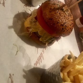 Burger & Lobster - Cheese please. - American Near Me - London, XGL
