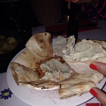 La Cajita de Nori - Babaganus and pita y pan - Tapas/Small Plates Near Me - Madrid, M