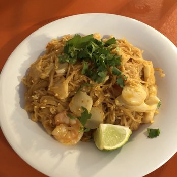 Danh's Garden - Pad Thai - Vietnamese Near Me - Shreveport, Louisiana Danh's Garden - Pad Thai - Vietnamese Near Me - Shreveport, Louisiana