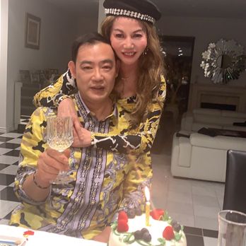 Eric Hu, MD - Dr Hu and his wife Cathy - Cosmetic Surgeons Near Me - Pasadena, California Eric Hu, MD - Dr Hu and his wife Cathy - Cosmetic Surgeons Near Me - Pasadena, California