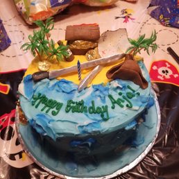 Pirate Birthdaycake for a very pleased Mom:) Pirate Birthdaycake for a very pleased Mom:)