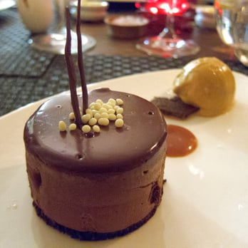 Celebrity Cruise Lines - 11/15/12 Celebrity Cruises pop-up restaurant in SF: Valrhona cocoa cake - 4 stars - Travel Services Near Me - Miami, Florida