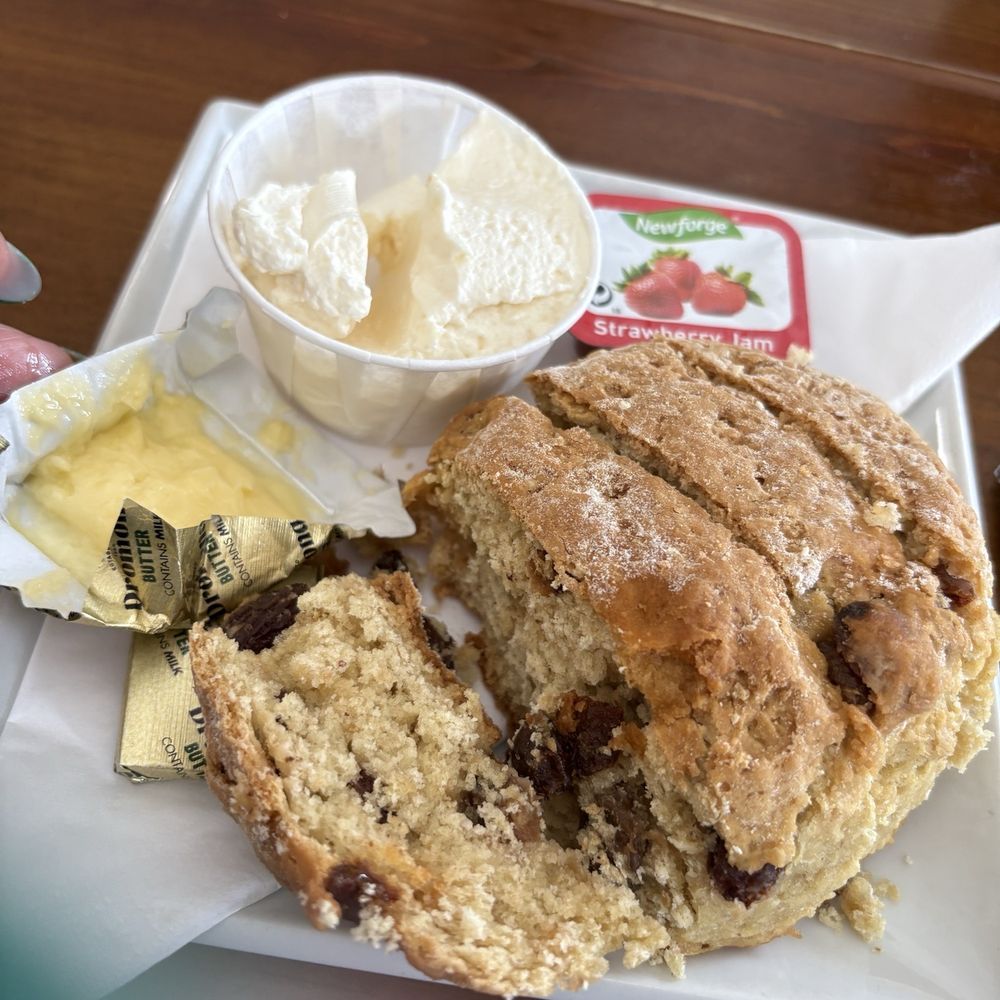 Fruit scone Fruit scone