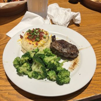 Chili's - Classic Sirloin* - 6oz - Tex-Mex Near Me - Mission Viejo, California