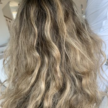 Soho Studios Salon - Frizzy hair before keratin - Hair Salons Near Me - Holmdel, New Jersey Soho Studios Salon - Frizzy hair before keratin - Hair Salons Near Me - Holmdel, New Jersey