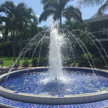 The Beachcomber - Hotels Near Me - St. Pete Beach, Florida