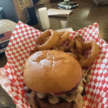 The BUS Bar and Grill - Burger with rings. - Beer Bar Near Me - Ocoee, Tennessee