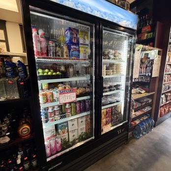 Grapes & Hops Deli - Refrigerated goodies - Delis Near Me - San Diego, California Grapes & Hops Deli - Refrigerated goodies - Delis Near Me - San Diego, California