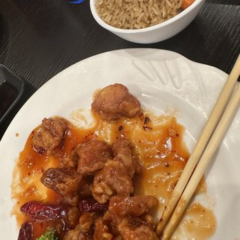 Fun Noodle Bar - 23. General Tso's Chicken - Asian Fusion Near Me - Amarillo, Texas