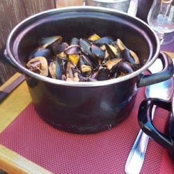 Bar Le Wind - Moule frite provençale très bon !