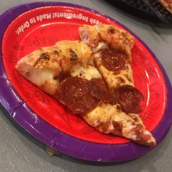 Chuck E. Cheese - Now they got stuff crust