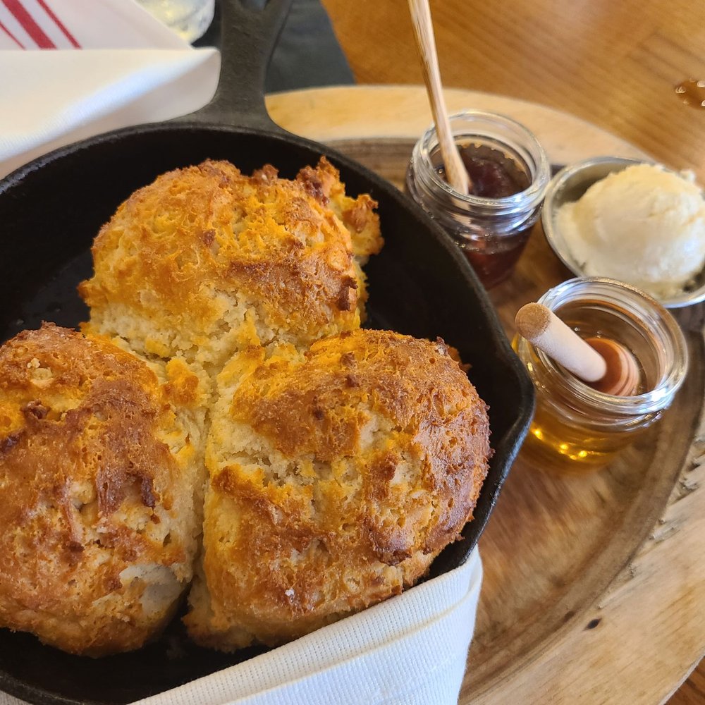 Batch Local Kitchen - Biscuits with chili-thyme honey, fig and raspberry jam and bourbon-maple butter - Cocktail Bars Near Me - West Palm Beach, Florida