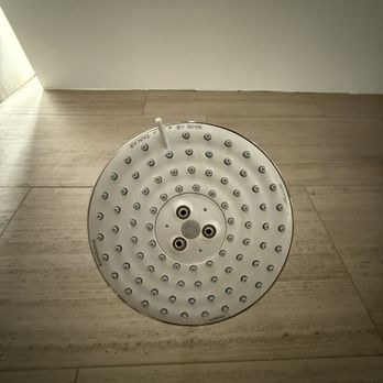 United Polaris Lounge - Shower head - Airport Lounges Near Me - Chicago, Illinois United Polaris Lounge - Shower head - Airport Lounges Near Me - Chicago, Illinois